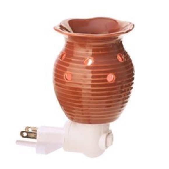 Scentsy Other - Scentsy Groovy Rust Plug-in Warmer NWT Scentsy Other - Scentsy Groovy Rust Plug-in Warmer NWT